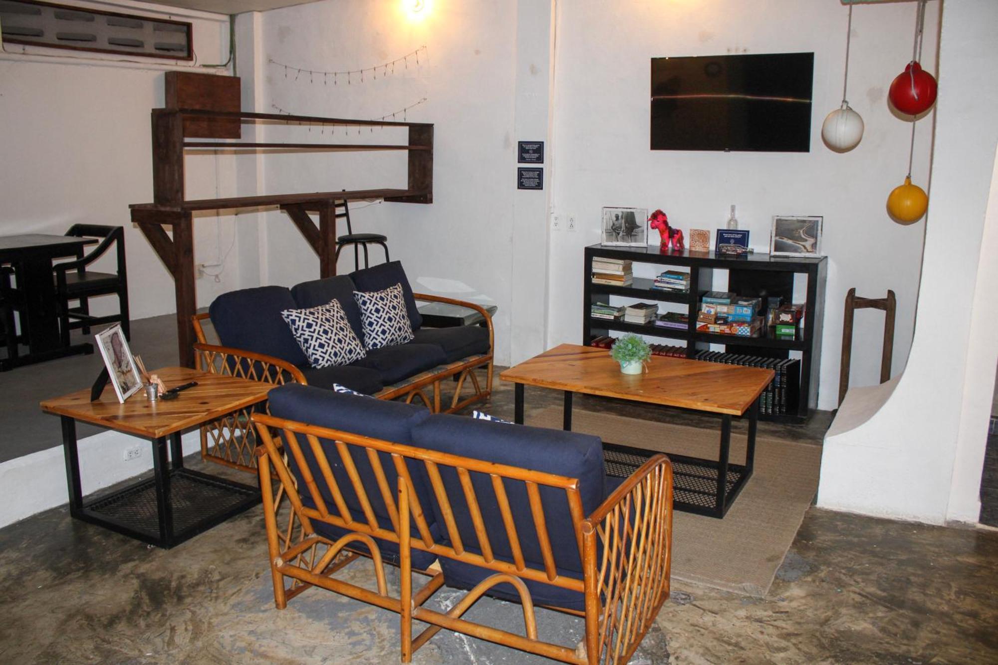 The Boat House Hostel Cancun